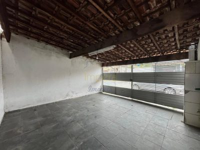 Casa, 2 quartos, 61 m² - Foto 1