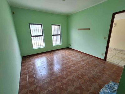Casa, 4 quartos, 206 m² - Foto 2