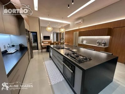 Casa, 4 quartos, 168 m² - Foto 3