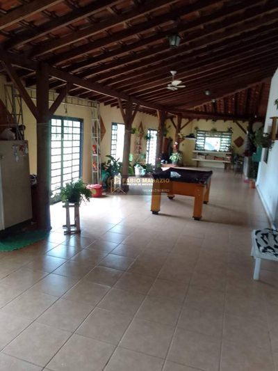 Sítio, 4 quartos, 5000 m² - Foto 1