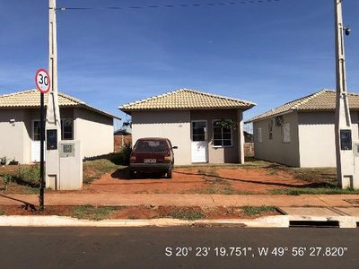 Casa, 2 quartos, 180 m² - Foto 1