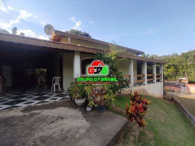 Chácara, 2 quartos, 2550 m² - Foto 1