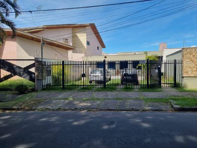 Casa, 8 quartos, 327 m² - Foto 1