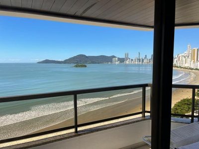 Apartamento, 3 quartos, 220 m² - Foto 1