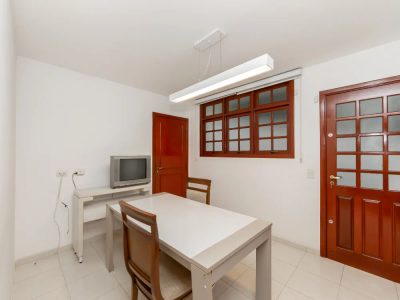Sobrado, 4 quartos, 301 m² - Foto 2