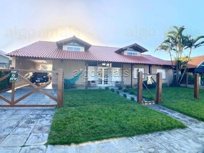 Casa, 4 quartos, 648 m² - Foto 1