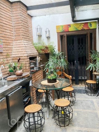 Casa, 4 quartos, 260 m² - Foto 1