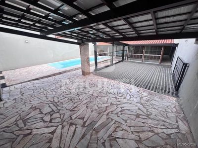 Casa, 3 quartos, 160 m² - Foto 1
