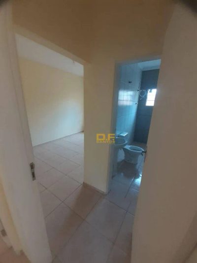 Casa, 2 quartos, 70 m² - Foto 1