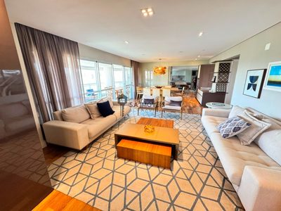 Apartamento, 3 quartos, 258 m² - Foto 1