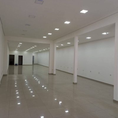 Loja-Salão, 300 m² - Foto 1