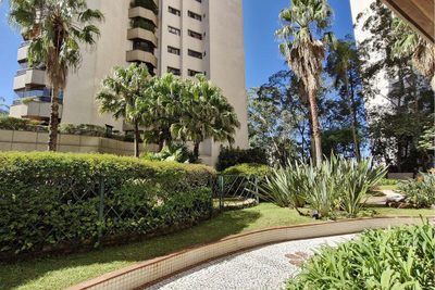 Apartamento, 4 quartos, 246 m² - Foto 2