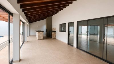 Casa, 4 quartos, 220 m² - Foto 3