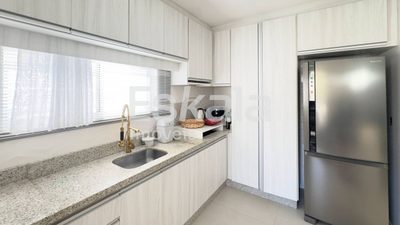 Casa, 4 quartos, 195 m² - Foto 2