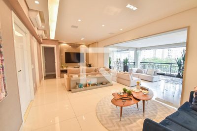 Apartamento, 3 quartos, 176 m² - Foto 1