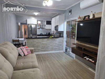 Casa, 3 quartos, 100 m² - Foto 1