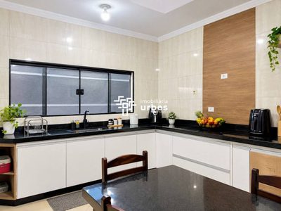Casa, 3 quartos, 188 m² - Foto 3