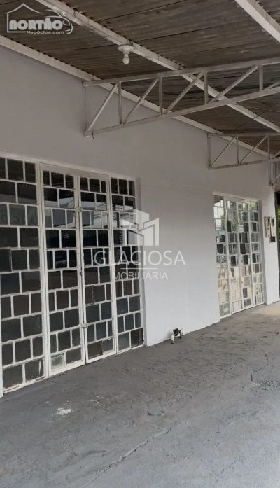 Casa, 4 quartos, 300 m² - Foto 2