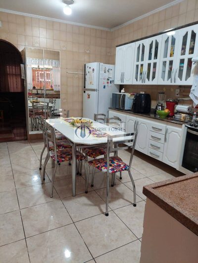 Casa, 5 quartos, 145 m² - Foto 4
