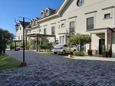 Casa de Condomínio, 4 quartos - Foto 1