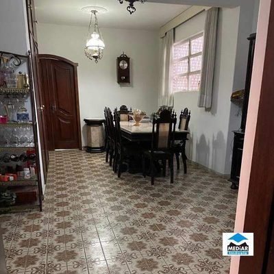 Casa, 4 quartos, 273 m² - Foto 1