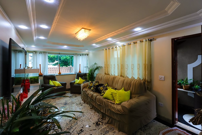 Casa, 3 quartos, 200 m² - Foto 1