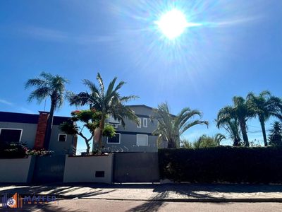Casa, 3 quartos, 325 m² - Foto 1
