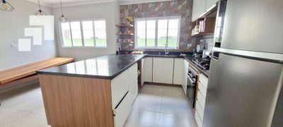 Sobrado, 3 quartos, 181 m² - Foto 1