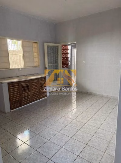 Casa, 3 quartos, 180 m² - Foto 1