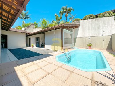 Casa, 3 quartos, 207 m² - Foto 1