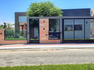 Casa, 4 quartos, 222 m² - Foto 1