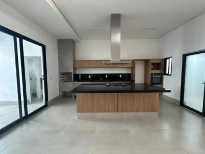 Casa, 3 quartos, 250 m² - Foto 1