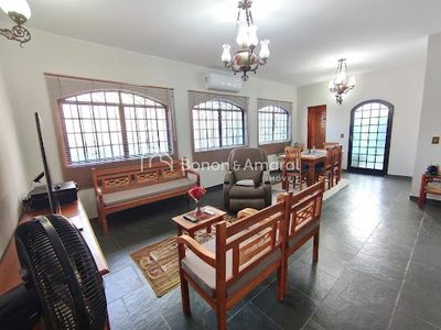 Casa, 3 quartos, 321 m² - Foto 1