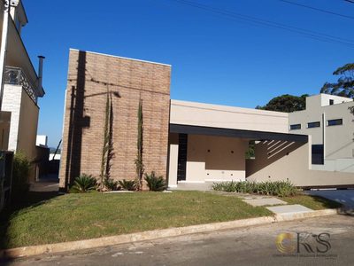 Casa, 4 quartos, 200 m² - Foto 1