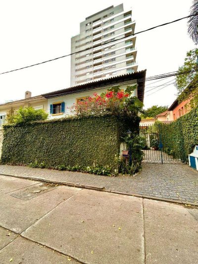Casa, 4 quartos, 220 m² - Foto 1