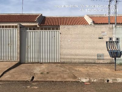 Casa, 2 quartos, 180 m² - Foto 1