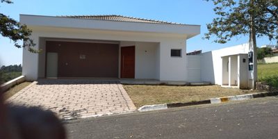 Casa, 3 quartos, 209 m² - Foto 1