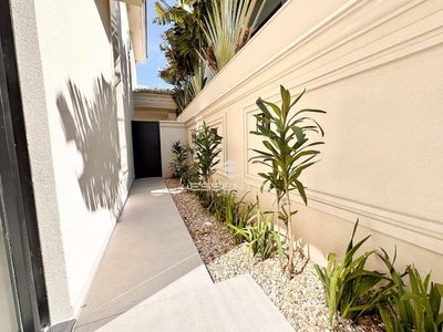 Sobrado, 3 quartos, 303 m² - Foto 2