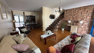 Casa, 4 quartos, 331 m² - Foto 1