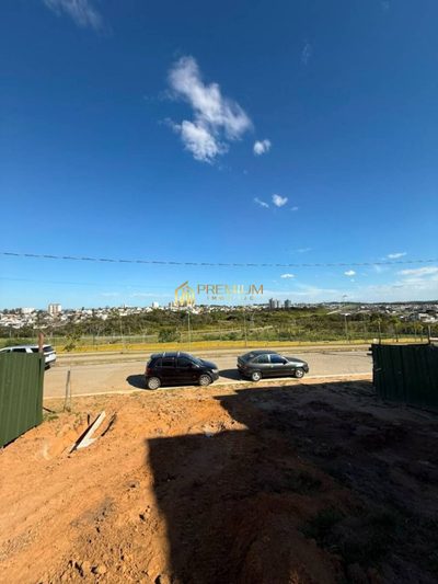 Loteamento e Condomínio, 330 m² - Foto 1
