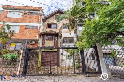 Casa, 4 quartos, 330 m² - Foto 1