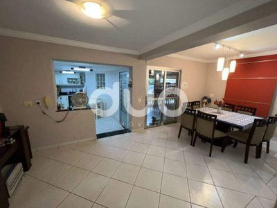 Casa, 3 quartos, 240 m² - Foto 1