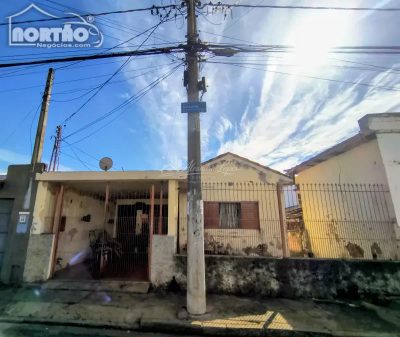 Casa, 1 quarto, 240 m² - Foto 1