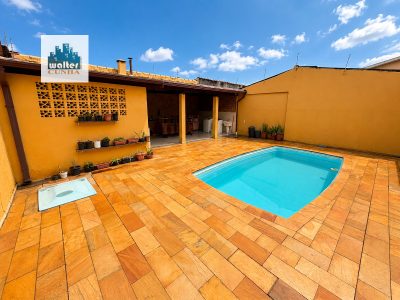 Casa, 3 quartos, 300 m² - Foto 1