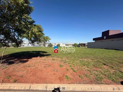 Loteamento e Condomínio, 301 m² - Foto 2