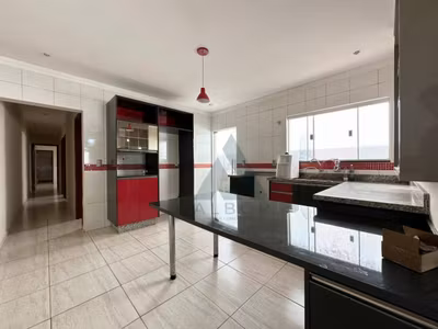 Casa, 3 quartos, 120 m² - Foto 1