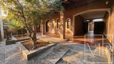 Casa, 4 quartos, 222 m² - Foto 1