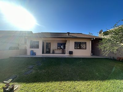 Casa, 3 quartos, 196 m² - Foto 2