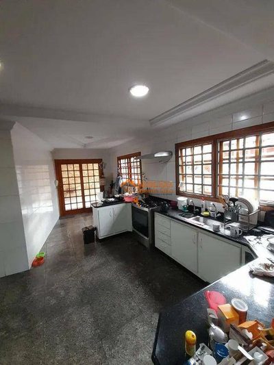 Sobrado, 3 quartos, 236 m² - Foto 5