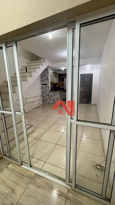 Sobrado, 2 quartos, 51 m² - Foto 1